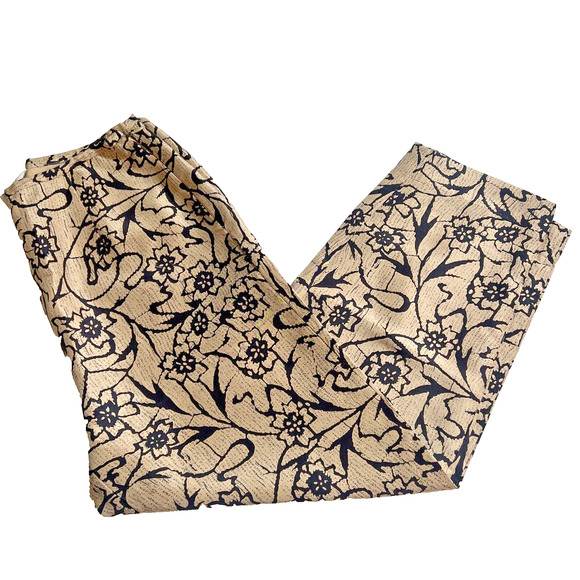 S.L.B.Vintage Silk Floral Print Sz 10 Pants in Beige / Black Capri Inseam: 25" - Picture 1 of 10